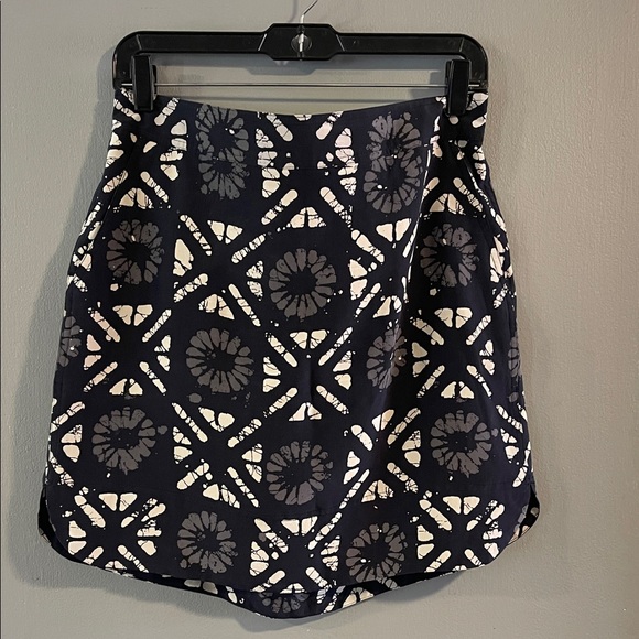 Madewell Women's Distance Silk Skirt, Batik Grid Print, Charcoal Size M - Picture 3 of 7